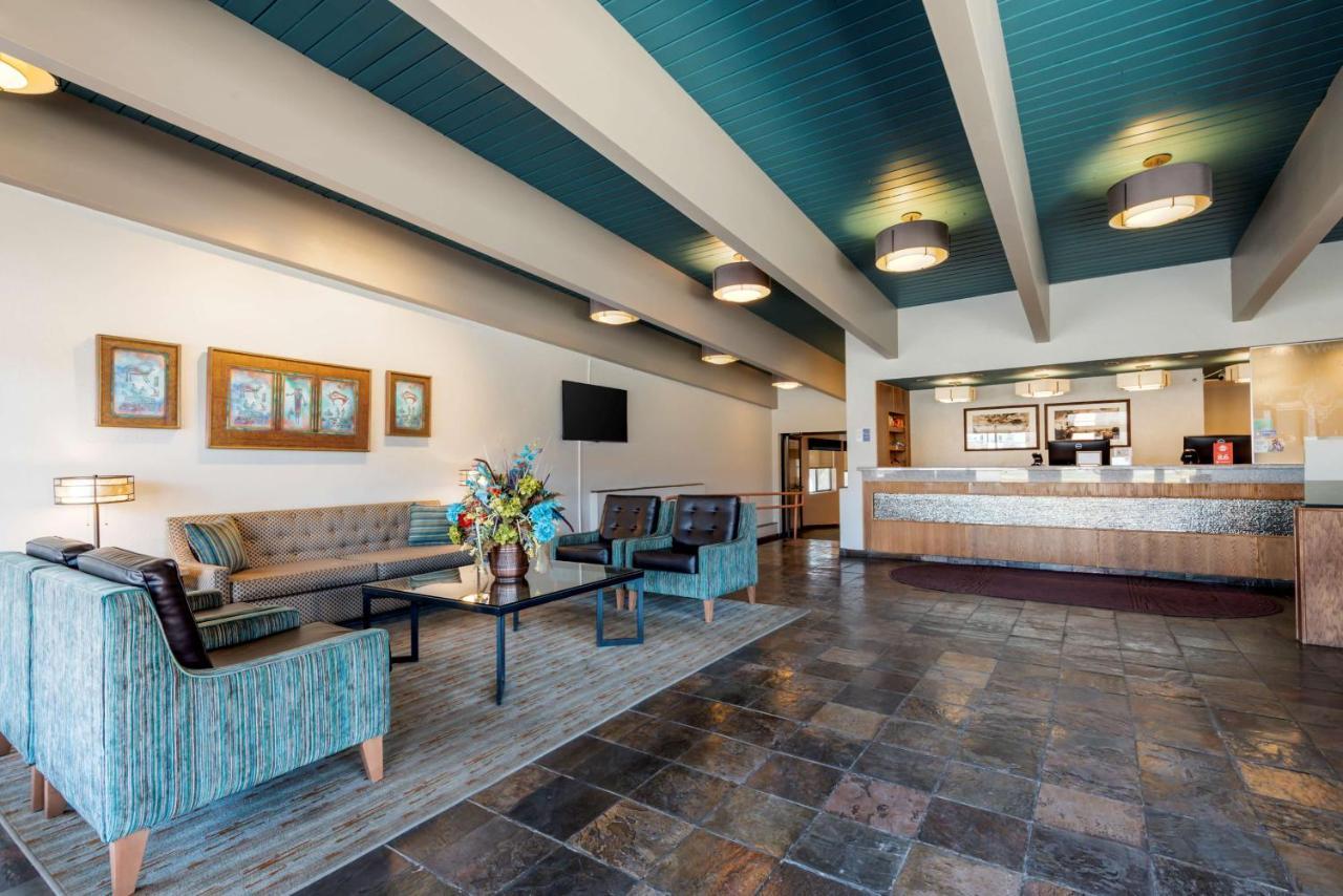 Best Western Turquoise Inn & Suites Кортес Экстерьер фото