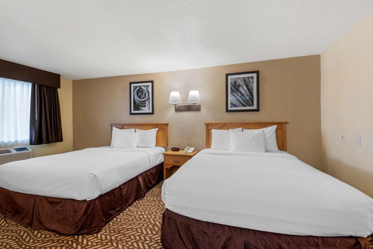 Best Western Turquoise Inn & Suites Кортес Экстерьер фото